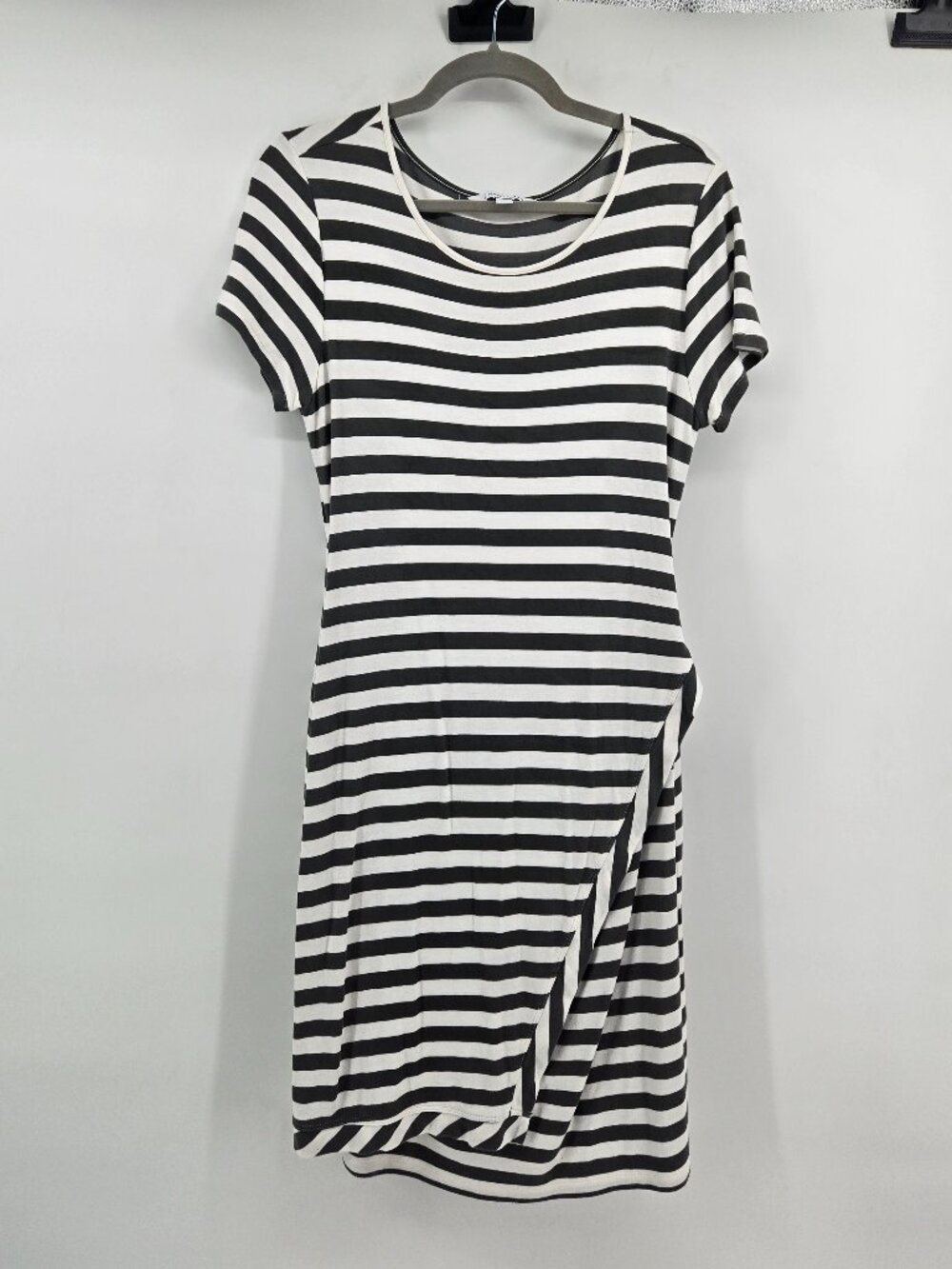41 Hawthorn Jelena Striped Faux-Wrap Dress - XL Off White/Olive